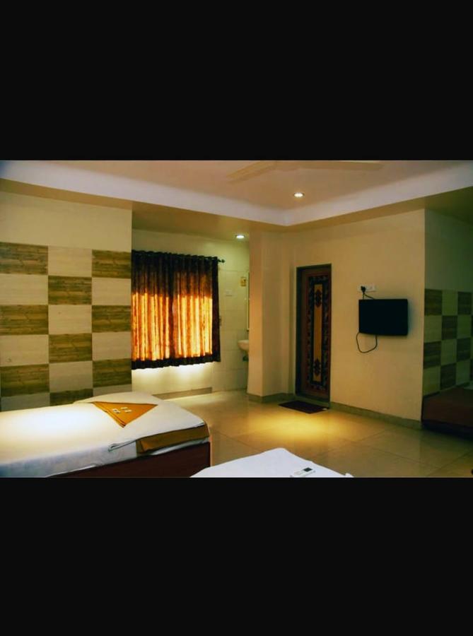 Hotel Apple Sai Residency 舍地 外观 照片