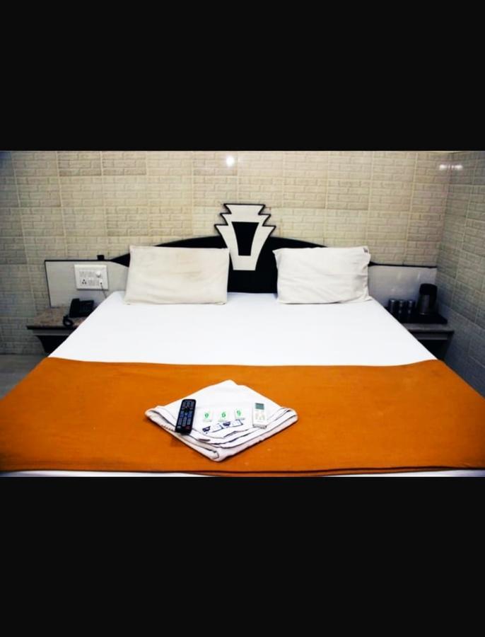 Hotel Apple Sai Residency 舍地 外观 照片